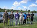 групповое фото участников соревнований по ловле рыбы фидером