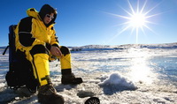 Как подготовиться к зимней рыбалке по первому льду